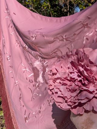 Conjunto Mantoncillo rosa maquill. peonia+pendient