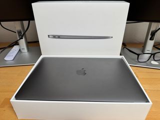MacBook Air M1 (2020) Plata/Gris Espacial