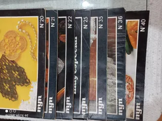 Lote de revistas de ganchillo y muestras