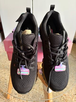 Skechers Zapatillas Negras y Marrones