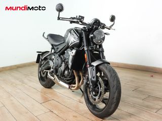 TRIUMPH TRIDENT 660