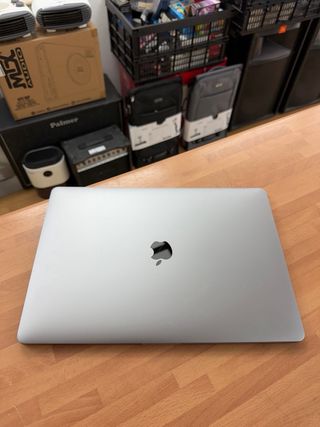 MacBook Pro 15” 2019 i7 16GB RAM 256GB SSD