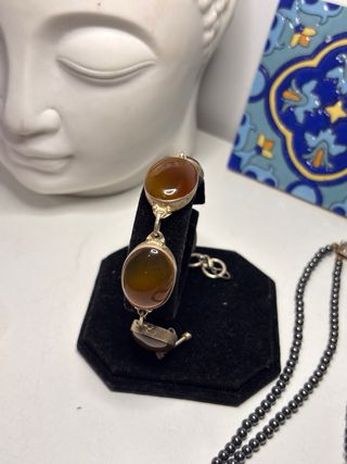 Conjunto de bisutería con piedras