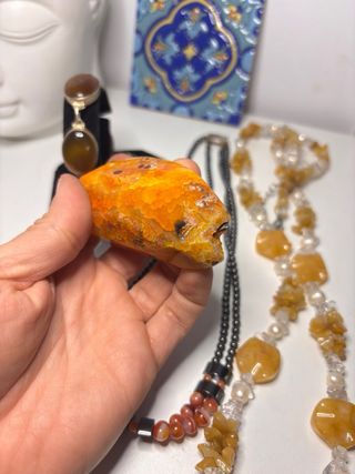 Conjunto de bisutería con piedras