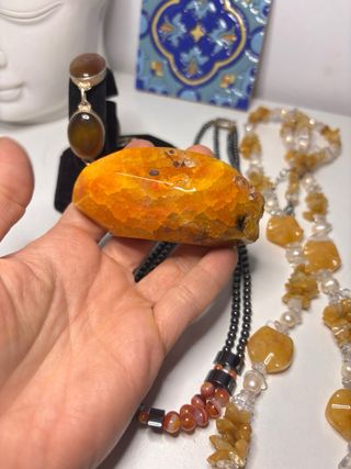 Conjunto de bisutería con piedras
