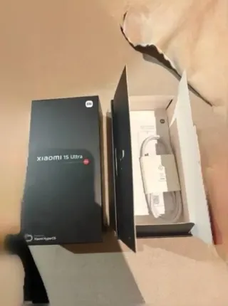 Xiaomi 15 Ultra Cuero Negro plateado...