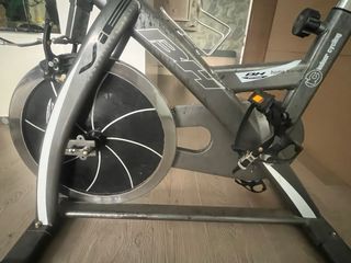 Bicicleta Estática BH 12 Marchas