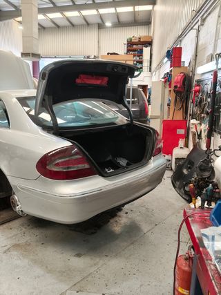 Mercedes-Benz CLK 2004