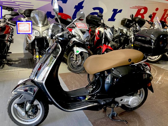 Piaggio Vespa 50 Negra Automática