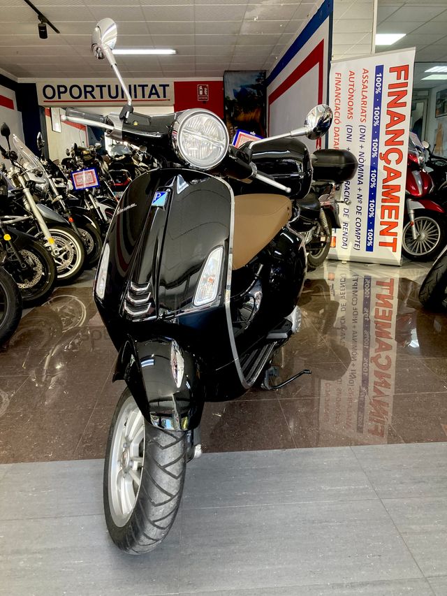 Piaggio Vespa 50 Negra Automática