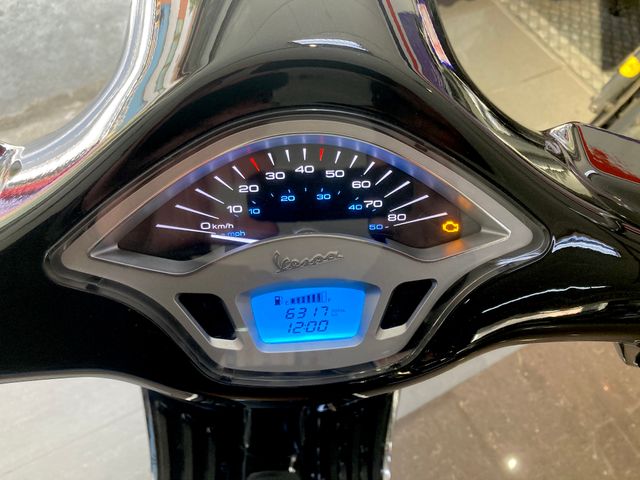 Piaggio Vespa 50 Negra Automática