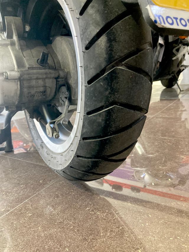 Piaggio Vespa 50 Negra Automática