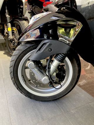 Piaggio Vespa 50 Negra Automática