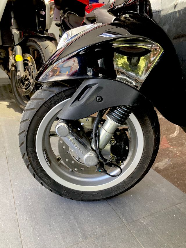 Piaggio Vespa 50 Negra Automática