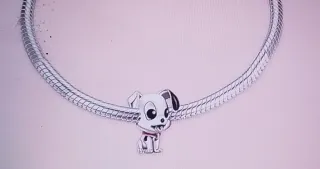 Charm Perro Dálmata plata 925