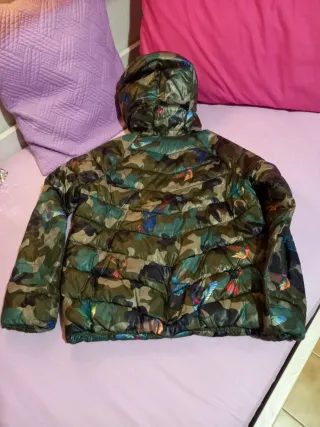 Piumino bambina camouflage con uccelli 10 anni