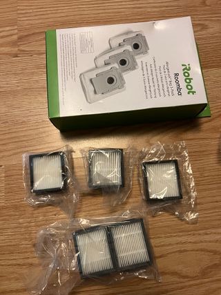 Roomba j7+ Robot Aspirador(más filtros y cepillos)