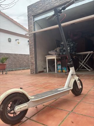 Patinete Eléctrico Blanco