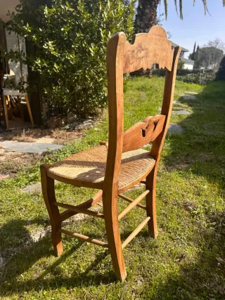Mesa de comedor con 6 sillas de madera