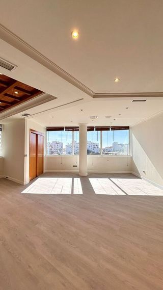 Oficina en alquiler en Puerto Banús en Marbella