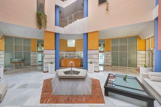 Oficina en alquiler en Puerto Banús en Marbella