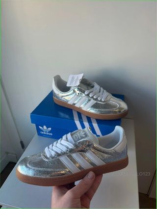 Adidas Samba OG Plata Talla 40 Caja Original