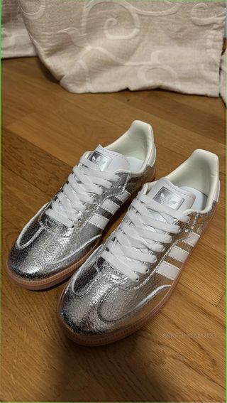 Adidas Samba OG Plata Talla 38