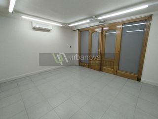 Local comercial en alquiler en San Adrián - La Cava en Logroño