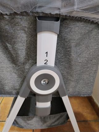 Cuna colecho con mosquitera