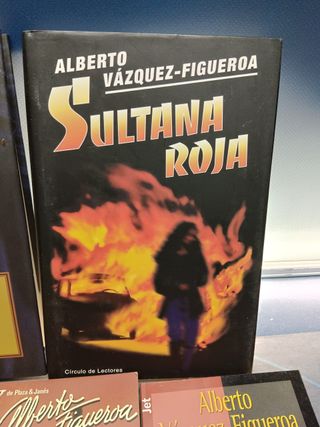 Lote 5 libros, novelas, ALBERTO VAZQUEZ-FIGUEROA