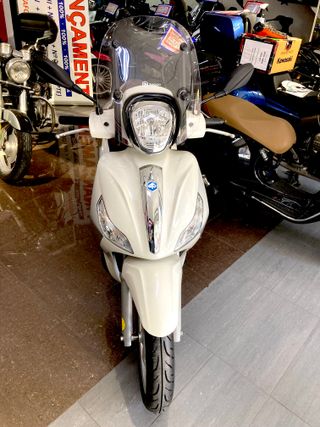 Piaggio Medley 125 ABS Scooter