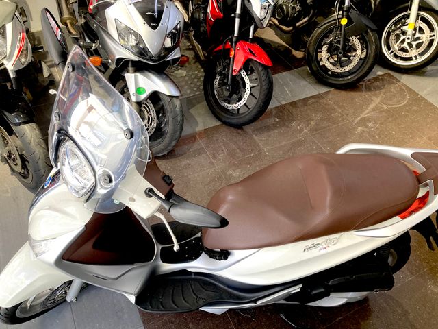 Piaggio Medley 125 ABS Scooter