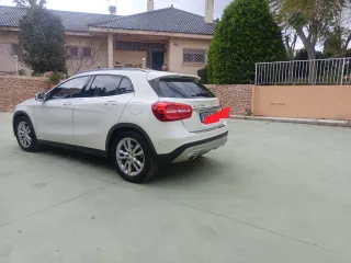 Mercedes-Benz GLA 2015