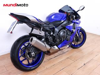 YAMAHA YZF R1