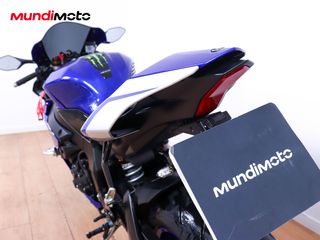 YAMAHA YZF R1