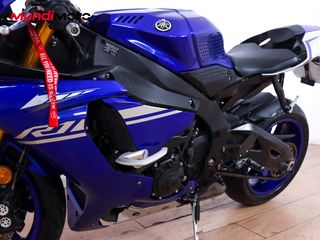 YAMAHA YZF R1