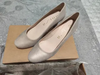 Zapatos Unisa Piel Beige dorado