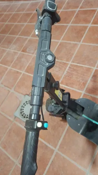 Patinete Cecotec Outsider Makalu Negro