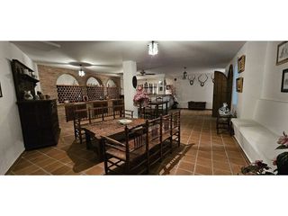 Local comercial en venta en El Bajondillo en Torremolinos