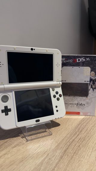 New Nintendo 3DS XL Fire Emblem Fates Ed.