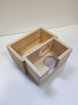 Casetta in legno per criceti