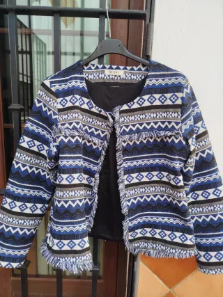 Chaqueta DODO mujer estampada flecos