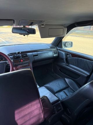 Mercedes-Benz E230 1996