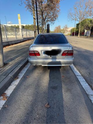 Mercedes-Benz E230 1996