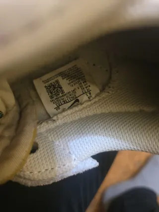 Zapatillas Nike Blancas y Negras