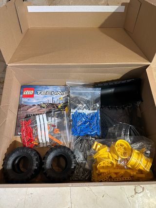 Lego Technic Volvo 42081 Escavatore