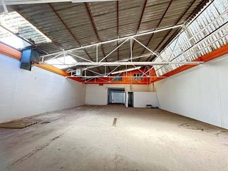 Nave industrial en venta en Crevillent