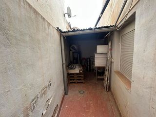 Local comercial en venta en Crevillent