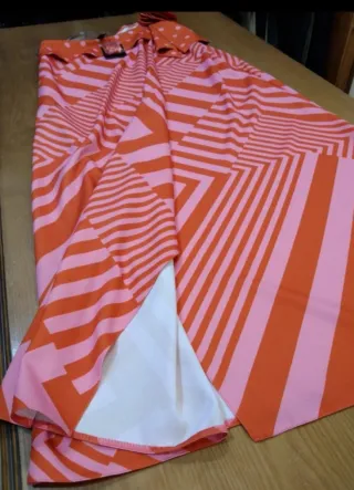 Vestido MIDI, fiesta, invitada.