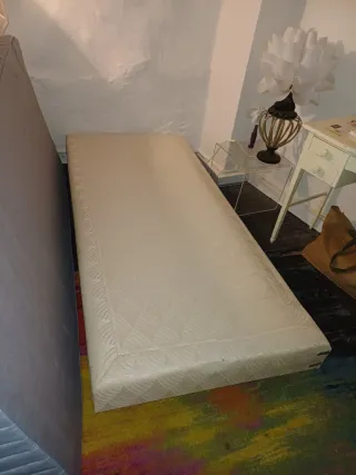 Colchón de muelles IKEA Vestmarka y somier90 x 200